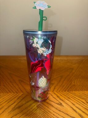 Starbucks 24 oz NWT cup with straw topper included